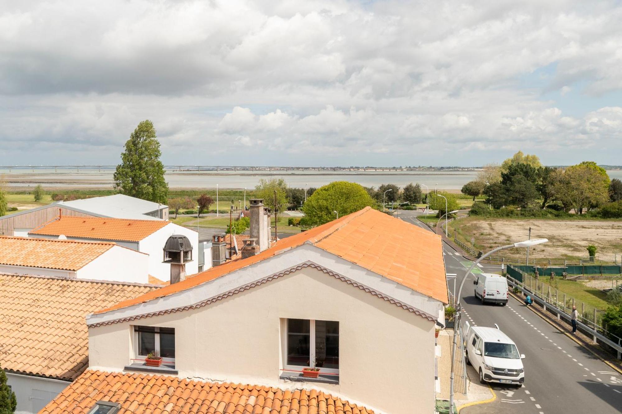 Hotel Les Pins Saint-Trojan-les-Bains Eksteriør billede
