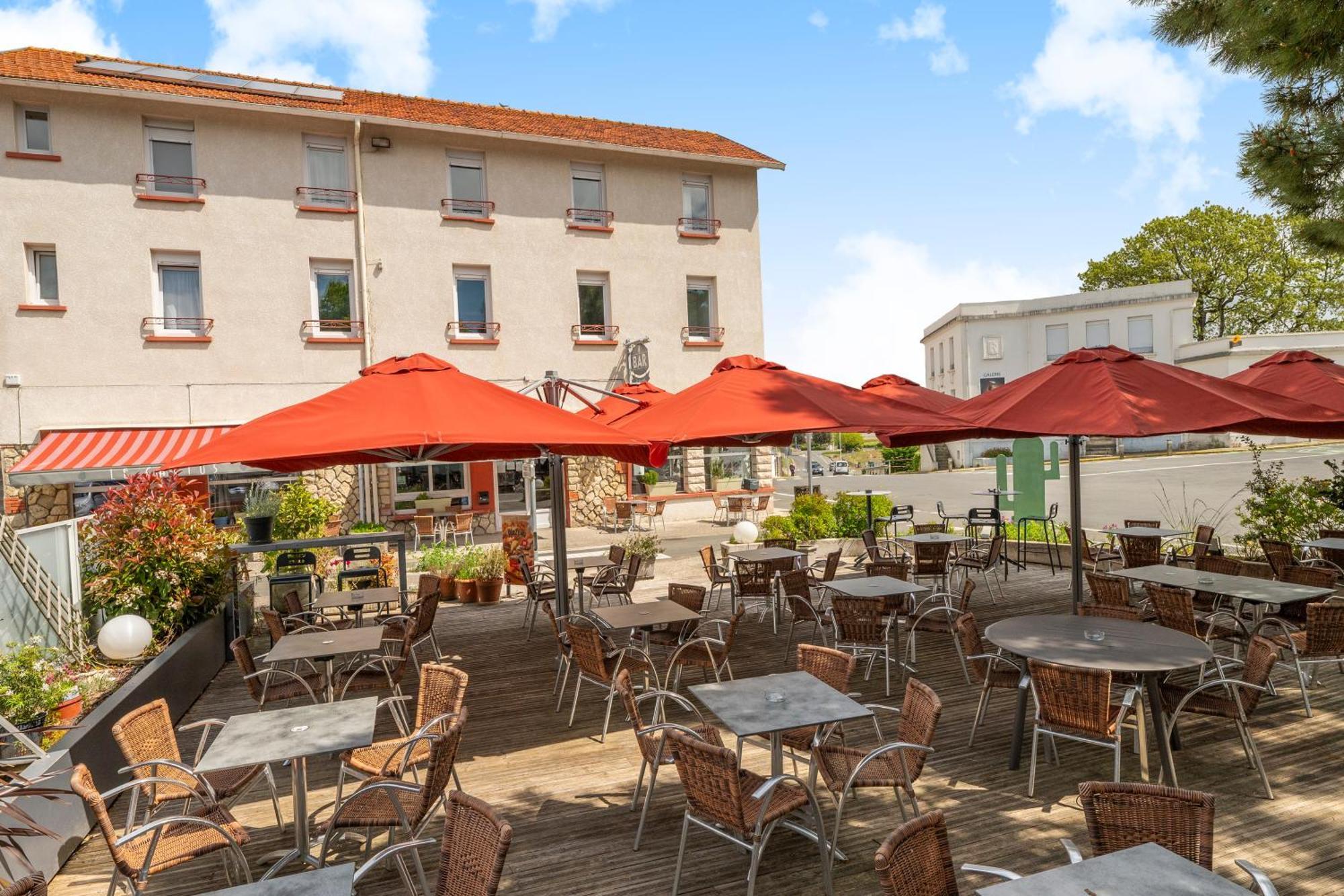 Hotel Les Pins Saint-Trojan-les-Bains Eksteriør billede