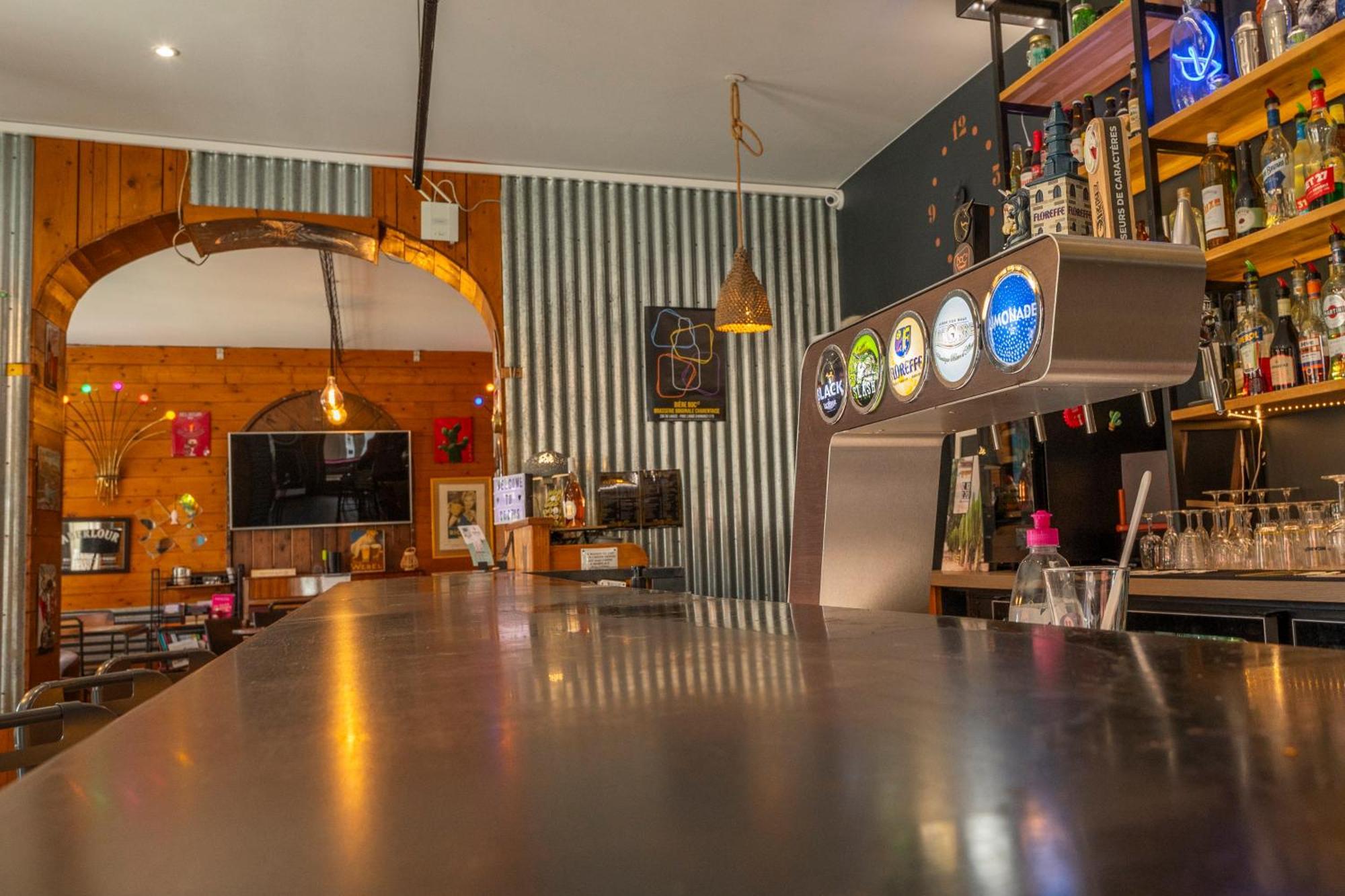 Hotel Les Pins Saint-Trojan-les-Bains Eksteriør billede