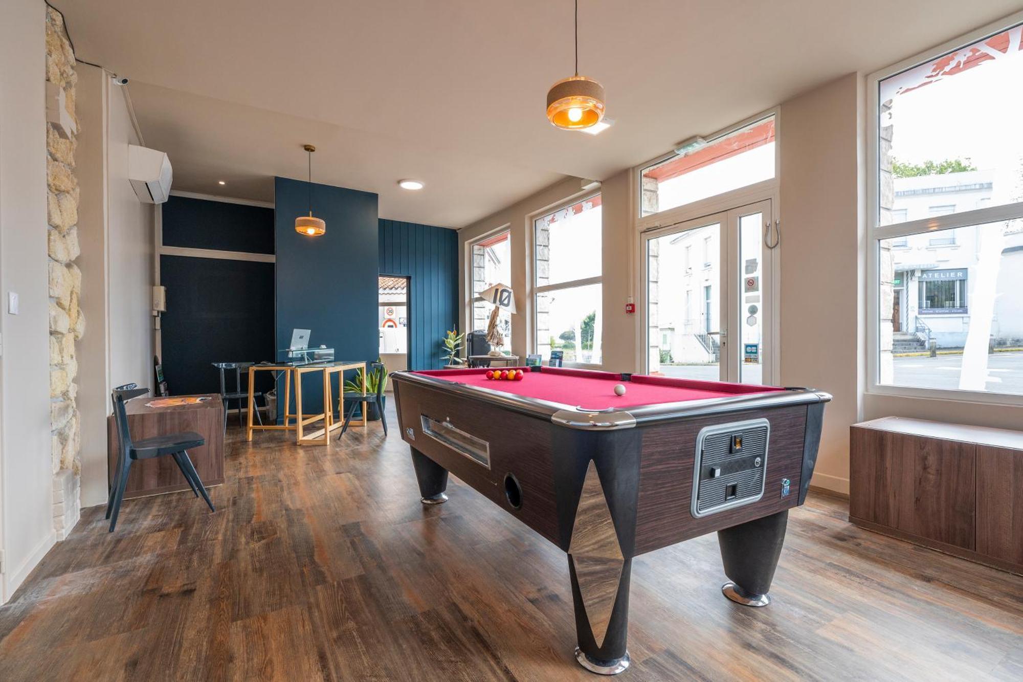 Hotel Les Pins Saint-Trojan-les-Bains Eksteriør billede